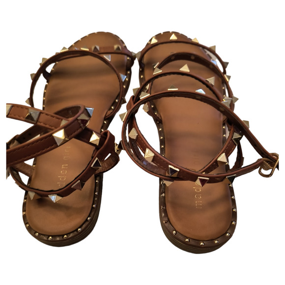Madden Girl Fairway Sandals Women's 9.5 Tan Strappy Studded Ankle Strap Buckle - Picture 5 of 14
